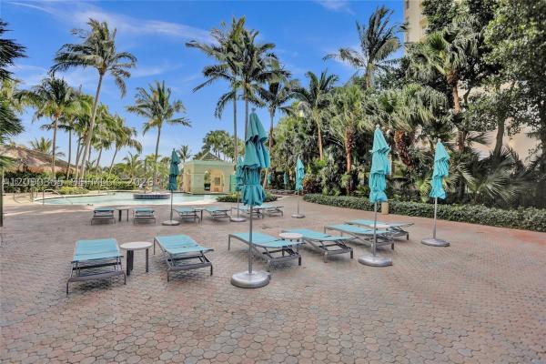 Turnberry On The Green, 19501 W Country Club Dr #1006, Aventura, Florida 33180, image 1