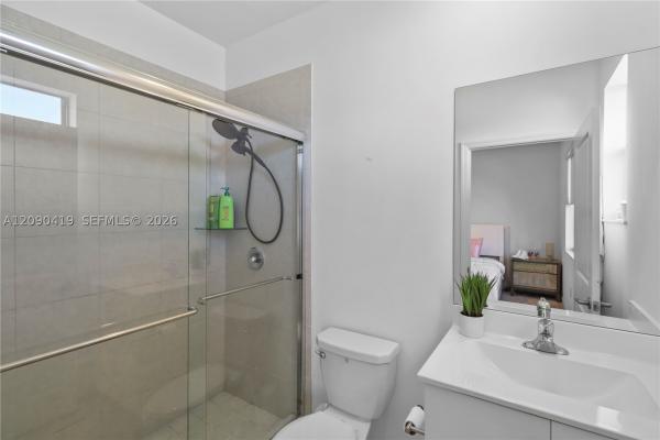 957 NE 211th St, Unincorporated Dade County, Florida 33179, image 1