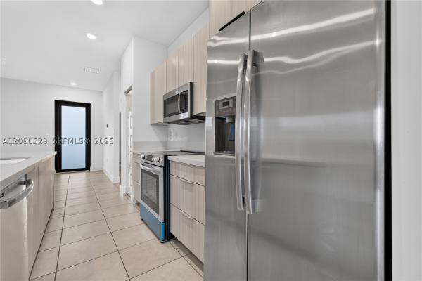 Apex At Park Central, 7831 NW 104th Ave #21, Doral, Florida 33178, image 3