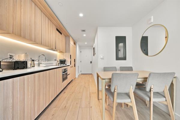 225 N Miami Ave #3105, Miami, Florida 33128, image 1
