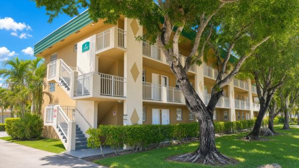 5500 SW 77th Ct #201, Unincorporated Dade County, Florida 33155, image 1