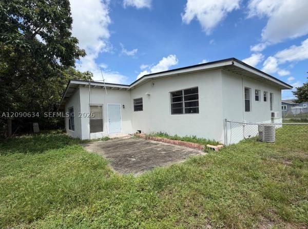 Cravero Cloverleaf Estates, 16810 NW 7th Avenue Rd, Miami Gardens, Florida 33169, image 1