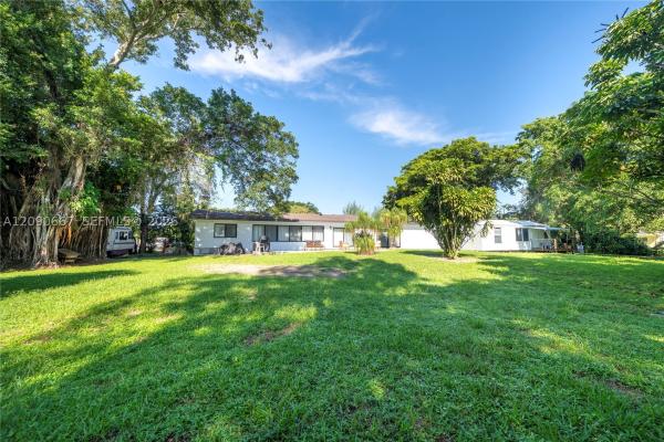 Plantation No HOA, 20 N Hibiscus Ct, Plantation, Florida 33317, image 1