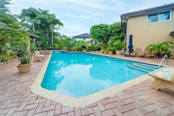 Graham West, 15935 NW 82nd Ct, Miami Lakes, Florida 33016, image 3