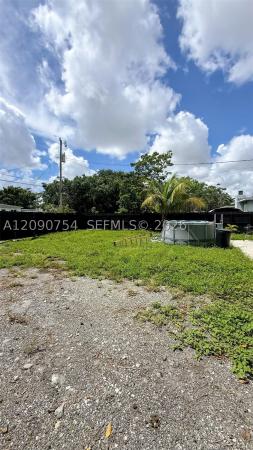 Gregory Heights, 1560 NW 124th St, North Miami, Florida 33167, image 2