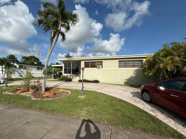 3121 SW 84th Ct, Unincorporated Dade County, Florida 33155, image 1