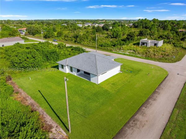 736 E Chambers St, Lehigh Acres, Florida 33974, image 1