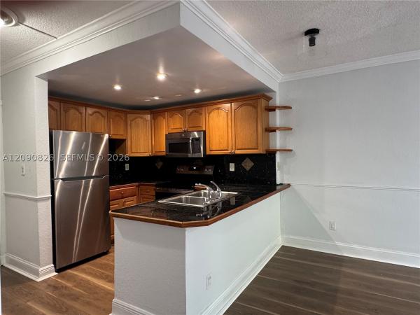 Springs Towers, 680 Miller Dr #W-301, Miami Springs, Florida 33166, image 2