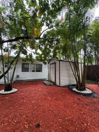 Hibiscus Gardens, 1416 SW 27th St, Fort Lauderdale, Florida 33315, image 1