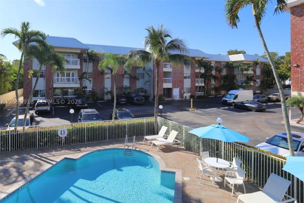 Village At Harbor Beach, 2424 SE 17th Cswy #205B, Fort Lauderdale, Florida 33316, image 1