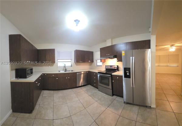 Hollywood Little Ranches, 2526 Taylor St #1-4, Hollywood, Florida 33020, image 1