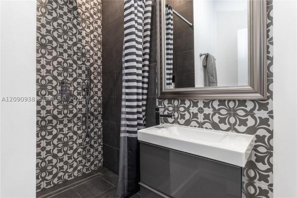 Biscayne Beach, 661 86th St, Miami Beach, Florida 33141, image 1