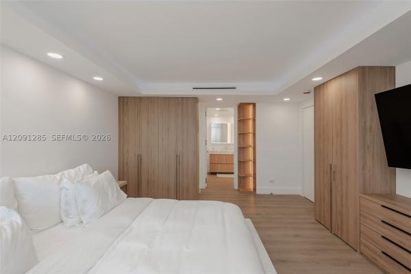 Roney Palace, 2301 Collins Ave #834, Miami Beach, Florida 33139, image 1