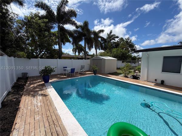 Pinecrest Acres, 310 NE 12th Ave, Pompano Beach, Florida 33060, image 1