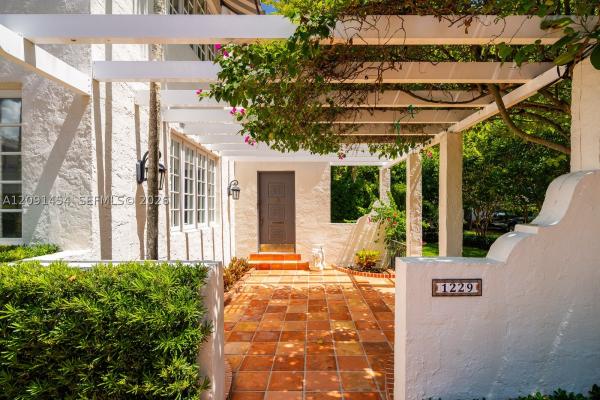 Granada, 1229 Asturia Ave, Coral Gables, Florida 33134, image 1