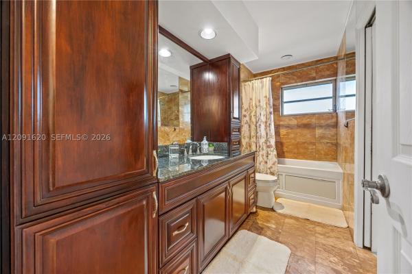 Croissant Park, 400 SE 31st St #1-8, Fort Lauderdale, Florida 33316, image 1