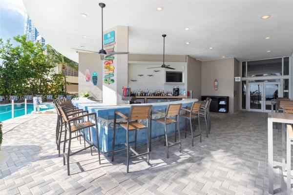 DoubleTree By Hilton Ocean Point Resort & Spa, 17375 Collins Ave #2607, Sunny Isles Beach, Florida 33160, image 1