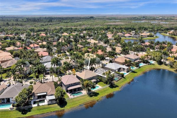 Hunters Pointe, 2410 Deer Creek Country Club Blvd, Weston, Florida 33442, image 1