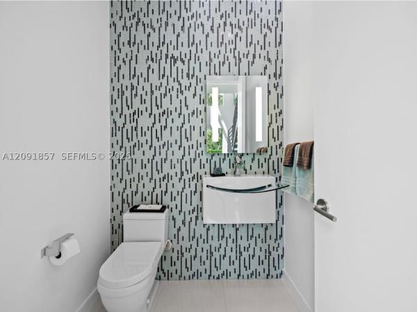 Lauderdale Beach, 2317 N Atlantic Blvd, Fort Lauderdale, Florida 33305, image 1