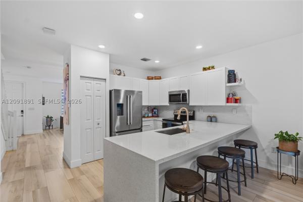 Aquabella, 10496 W 33rd Ln, Hialeah, Florida 33018, image 1