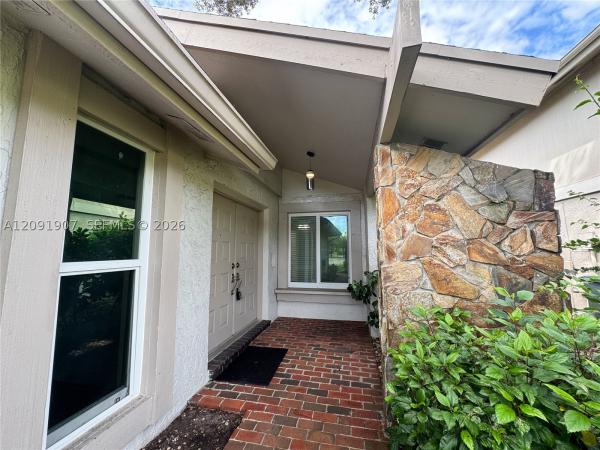 76 Ivy Rd, Hollywood, Florida 33021, image 1