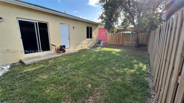 Kings Place, 1615 SW 3rd Ct, Homestead, Florida 33030, image 1