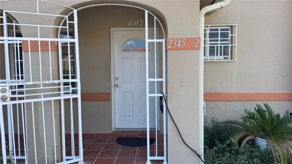 West Palm Gardens Villas, 2345 W 69th St #2345-B, Hialeah, Florida 33016, image 1
