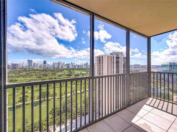 Coronado Tower 2, 20301 W Country Club Dr #2428, Aventura, Florida 33180, image 1