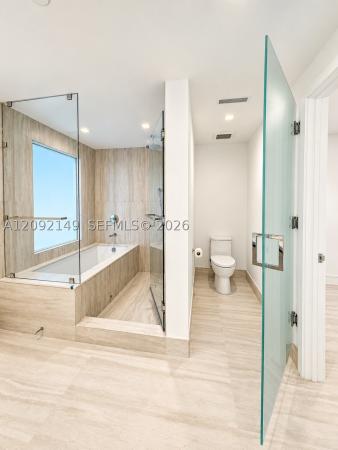 2411 Laguna Cir #1111, North Miami, Florida 33181, image 1