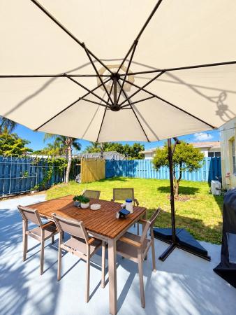 St James Court, 1639 Hayes St #1-2, Hollywood, Florida 33020, image 1