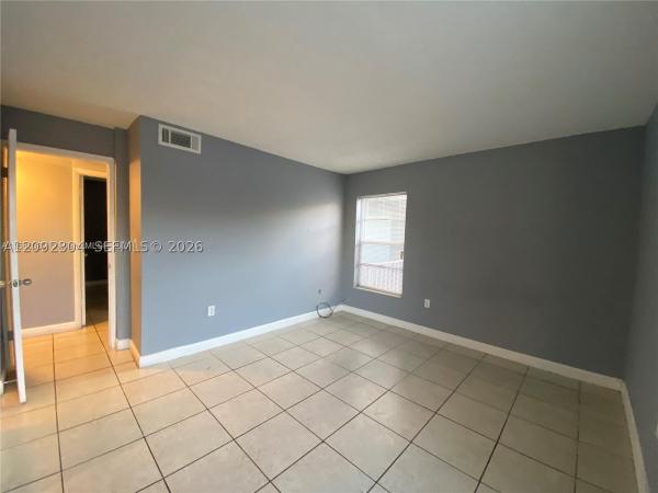 Los Suenos, 1735 W 60th St #M-301, Hialeah, Florida 33012, image 1