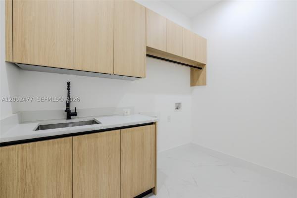 Cape Coral Residential, 920 SE 5th Ter, Cape Coral, Florida 33990, image 1