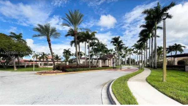 Poinciana Parc, 14015 S Cypress Cove Cir, Davie, Florida 33325, image 1