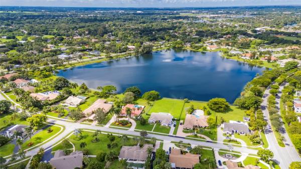 Shenandoah, 1201 Bristol Ave, Davie, Florida 33325, image 1