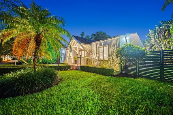 7215 SW 54th Ct, Unincorporated Dade County, Florida 33143, image 1