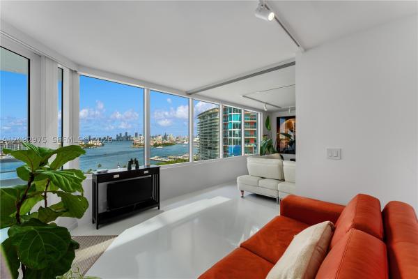 South Pointe Towers, 400 S Pointe Dr #1805, Miami Beach, Florida 33139, image 1