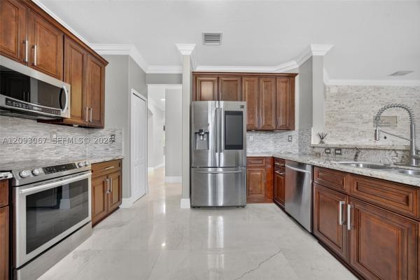 Cutler Bay No HOA, 21043 SW 92nd Pl, Cutler Bay, Florida 33189, image 1
