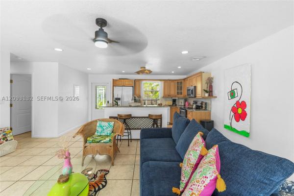 Floresta Estates, 809 SE 14th Dr, Deerfield Beach, Florida 33441, image 1