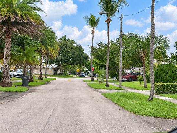 Sky Lake, North Miami Beach, Florida 33179, image 1