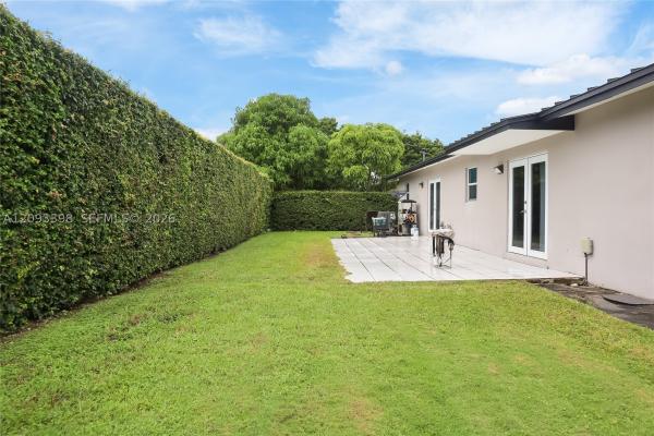 12910 SW 82nd St, Unincorporated Dade County, Florida 33183, image 1