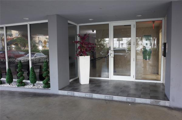 The Islander, 1255 Collins Ave #302, Miami Beach, Florida 33139, image 1