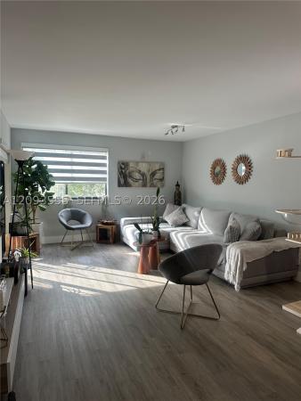 Racquet Club At Bonaventure, 165 Lakeview Dr #201, Weston, Florida 33326, image 1