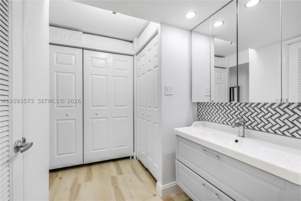 Del Prado North, 18051 Biscayne Blvd #502-1, Aventura, Florida 33160, image 1
