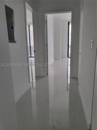 Brickell Heights East, 45 SW 9th St #4303, Miami, Florida 33130, image 1