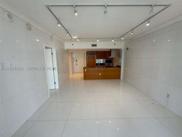 Icon Brickell Tower 3, 485 Brickell Ave #3303, Miami, Florida 33131, image 1