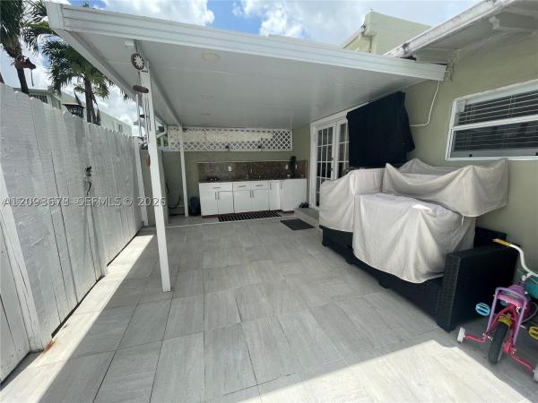 Mango Hill, 961 W 37th Ter #30, Hialeah, Florida 33012, image 1
