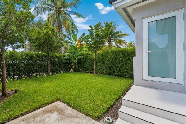 New Shenandoah, Miami, Florida 33145, image 1
