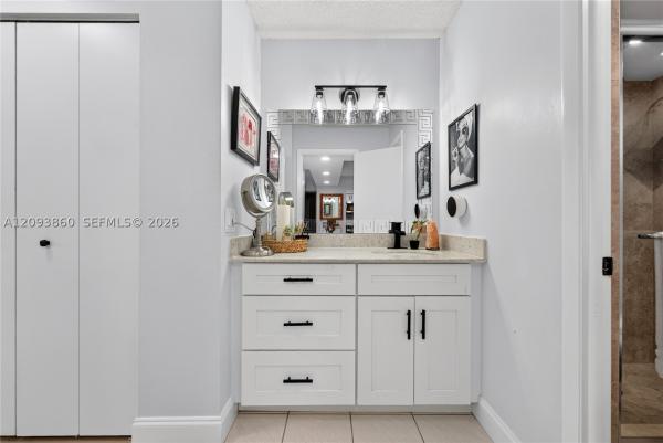 Plantation Place, 6600 Cypress Rd #405, Plantation, Florida 33317, image 1