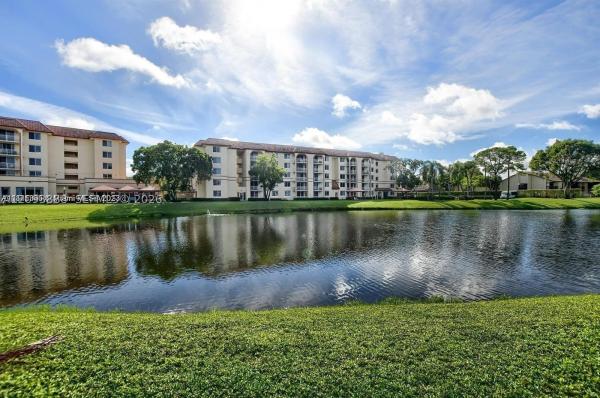 Villas At Meadow Lakes, 1258 S Military Trl #813, Deerfield Beach, Florida 33442, image 1