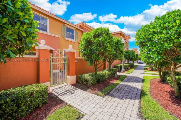 Hampton Isles, 642 SW 106th Ave #1514, Pembroke Pines, Florida 33025, image 1